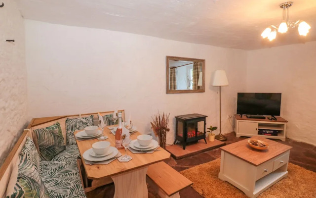 Honeysuckle Cottage
