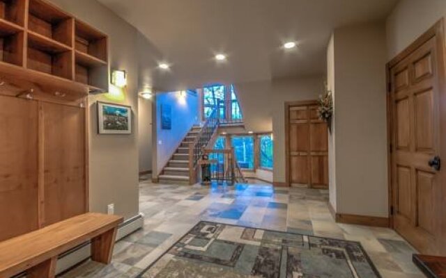 Churchill Lodge South