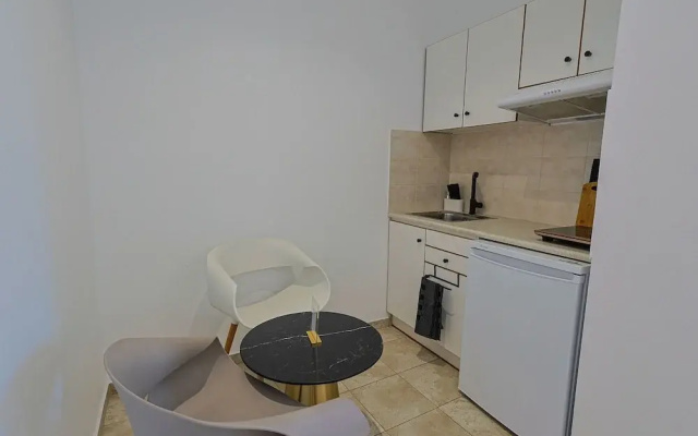AVENA Suites