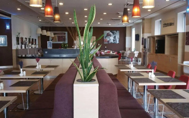 ibis Adana