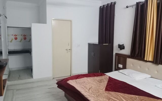 Hotel 4 U Rishikesh