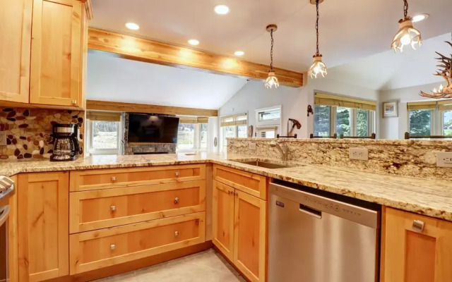Woods21 Townhome 3 Bedroom Townhouse