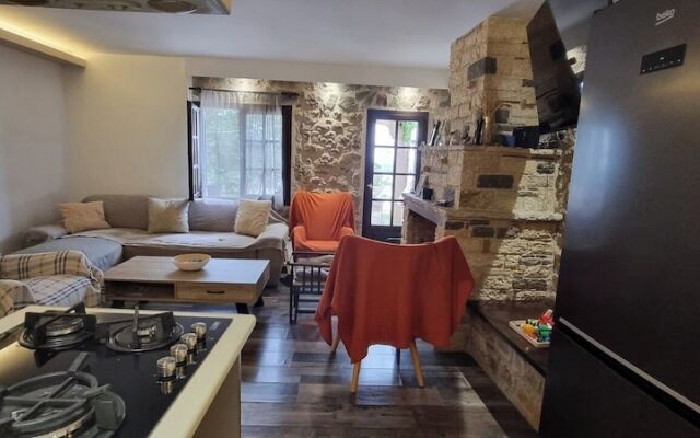Manos Luxury Apartments
