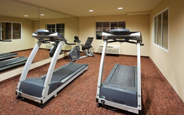 Holiday Inn Express & Suites Watsonville by IHG