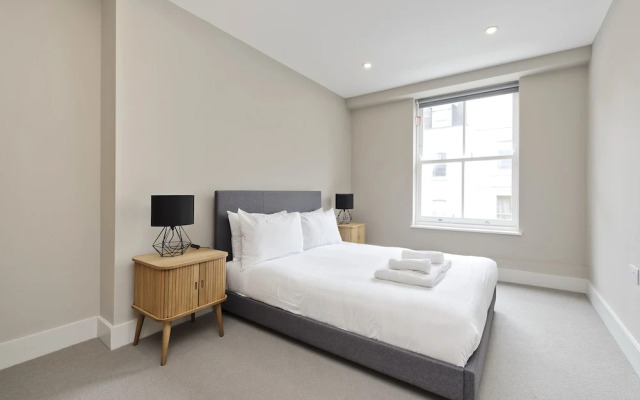 Immaculate new Apartment in Chelsea by Underthedoormat
