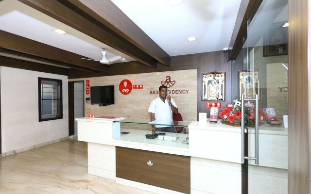 Collection O 4658 Akil Residency