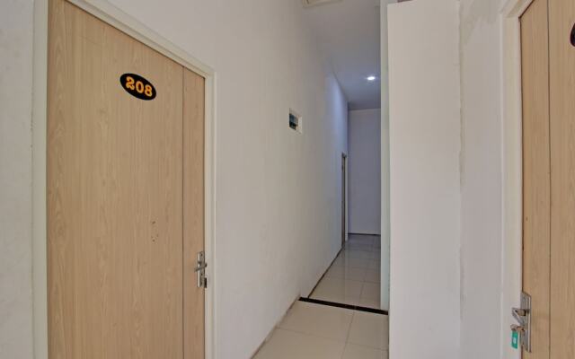 OYO 93095 New Puspa Residence