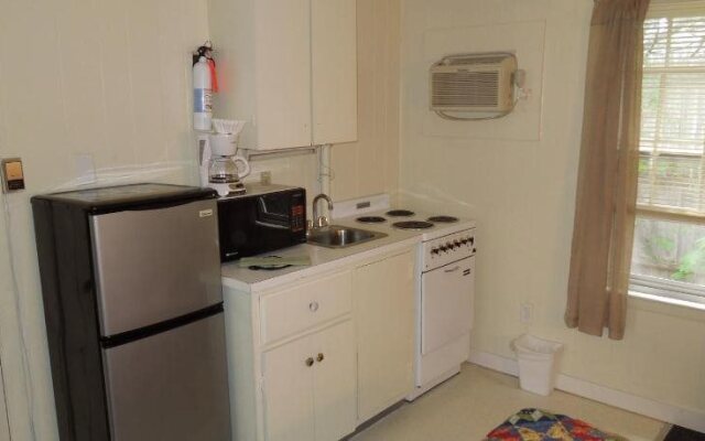 Emerald Isle Motel