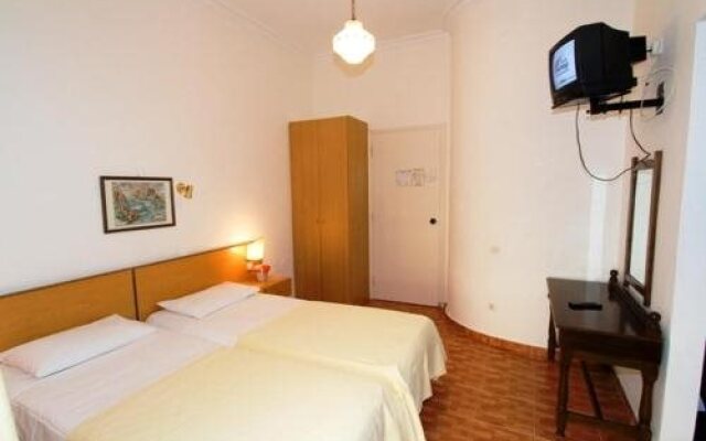 Hotel Adonis