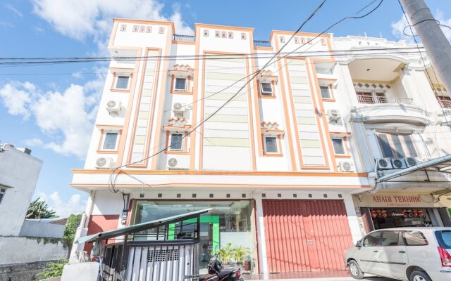 Airy Tatura Emmy Saelan 33 Palu