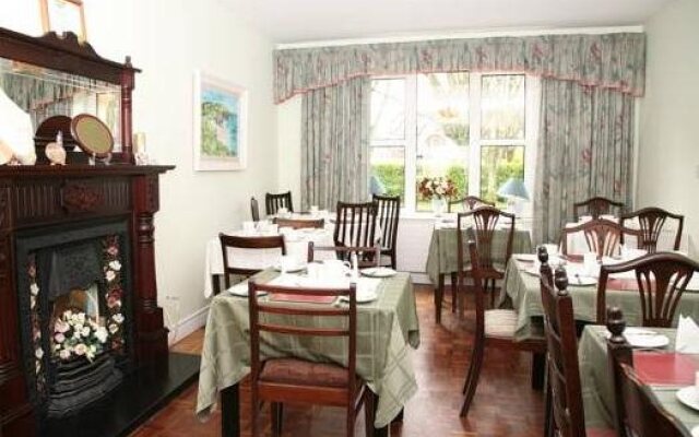 Macliam Lodge Guesthouse