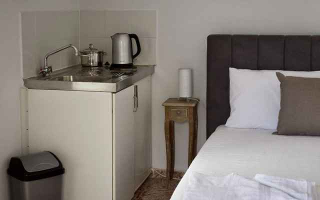 "spyros" 1-room Apartment - Simple, Cozy, Close to the Beach