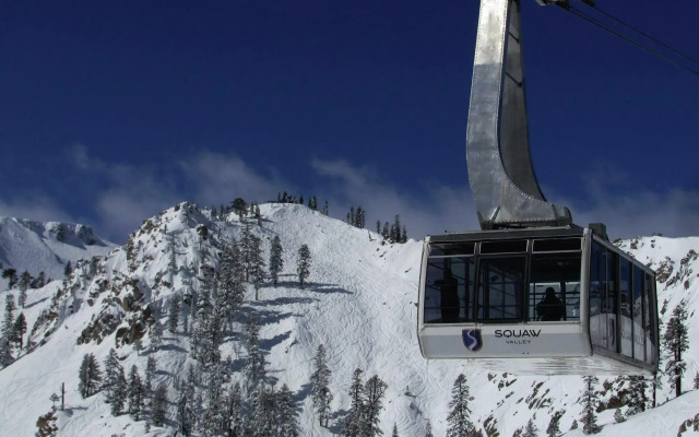 Squaw Valley Lodge