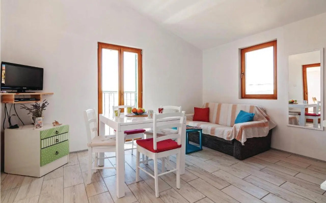 One-Bedroom Apartment in Maslenica