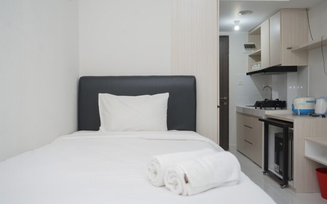 Warm And Simply Studio At Amazana Serpong Apartment