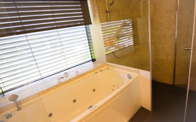 ECO Boutique Hotel AMS Beagle