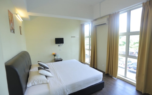 JAM Hotel Kota Warisan Near ERL Salak Tinggi Sepang – Guest Rooms – Sepang