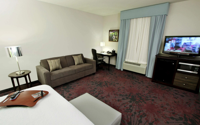 Hampton Inn & Suites Winnie