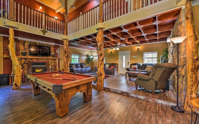Spacious Conroe Home w/ Foosball & Pool Table!