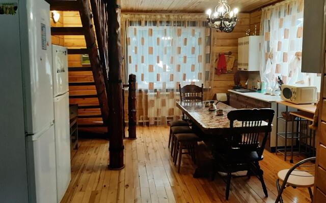 Усадьба Лебедь