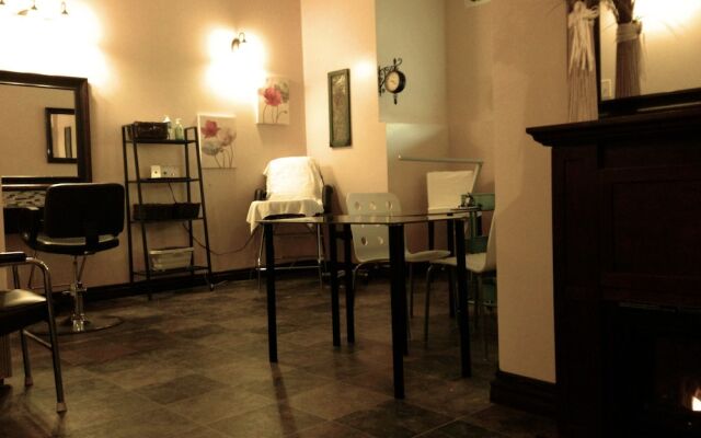 The Falls Inn - Walters Falls