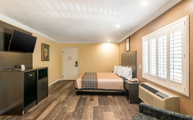 Rodeway Inn Artesia Cerritos