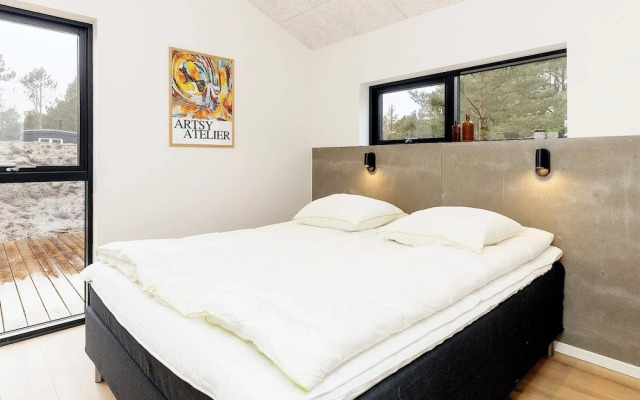 5 Star Holiday Home in Albaek