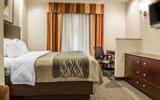 Hometowne Studios & Suites By Red Roof Washington