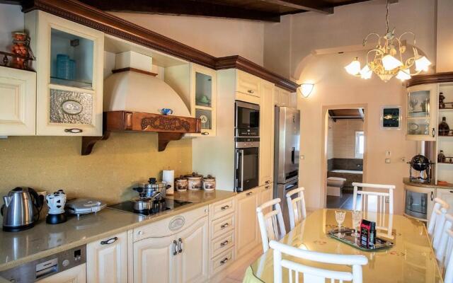 Liberis Luxury Loft Suite