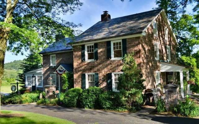 Living Spring Farm Bed & Breakfast