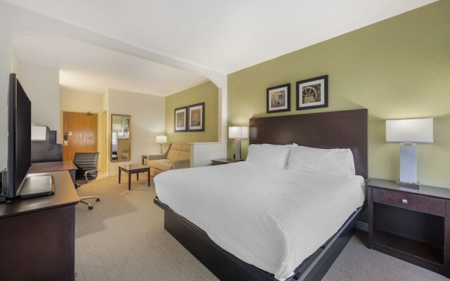 Holiday Inn Express Celina