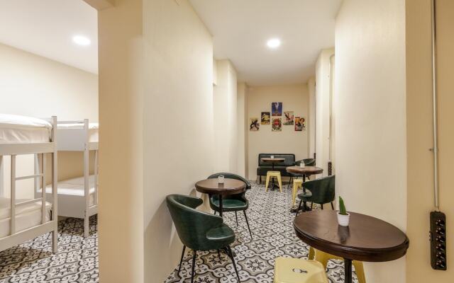 Sanat Hostel Taksim