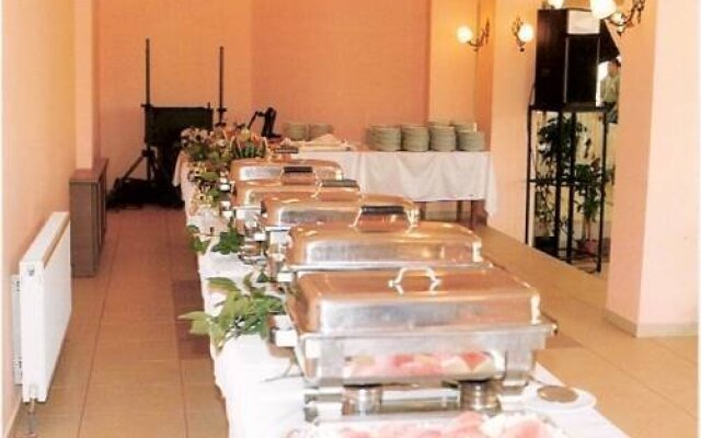 Tasli Otel