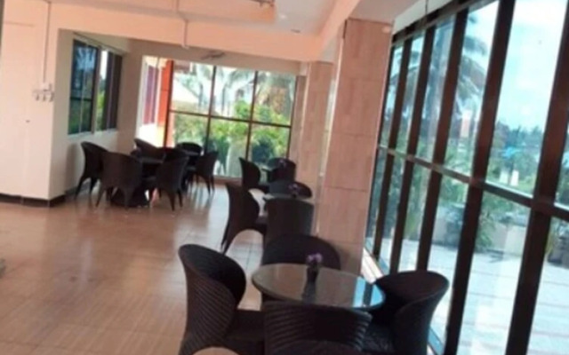Nemarts Hotel