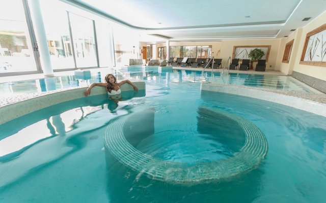 AlpHoliday Dolomiti Wellness