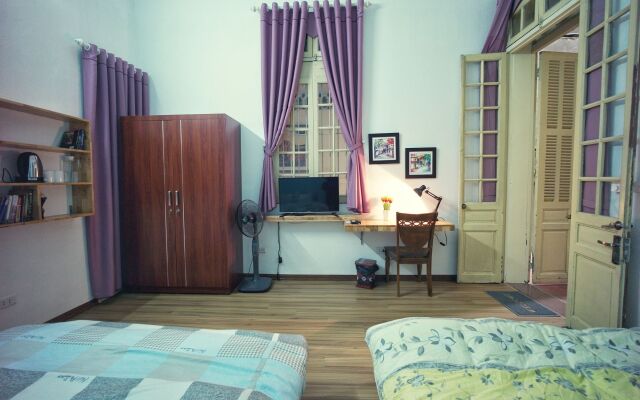 Hanah's Tiny Hanoi Homestay