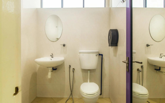 OYO 880 Hotel Purple Town
