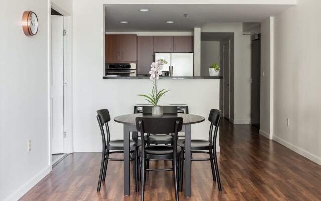 Lively Fenway Suites by Sonder