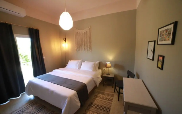 Beit Mirna Guesthouse & Chalet