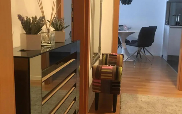 Apartment Queen