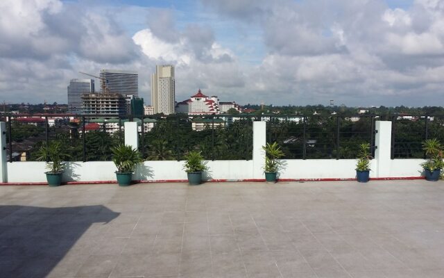 Silver Green Hotel