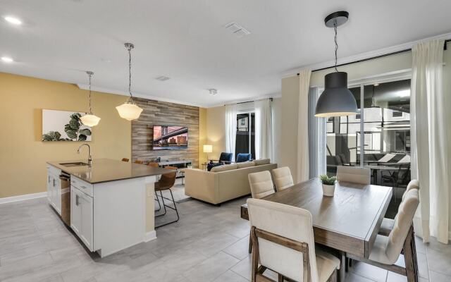 Stylish Family Home Private Pool Stl111