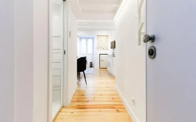Charming Santos by Homing