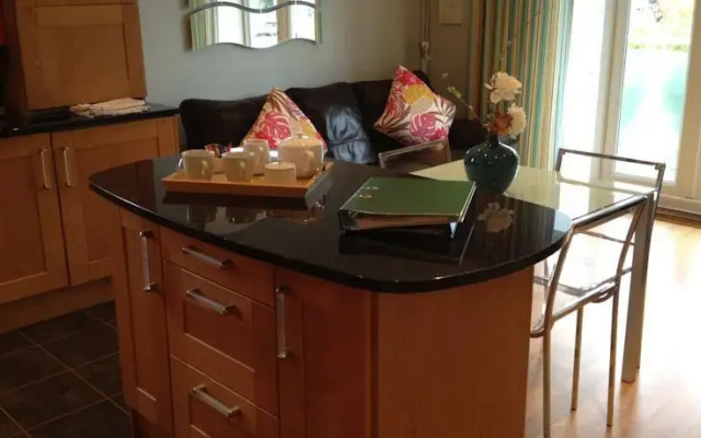 Apartment 1 One80