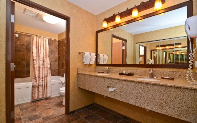 Best Western Plus Kelly Inn & Suites