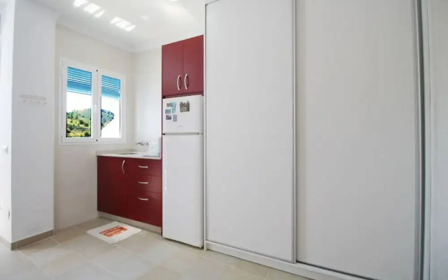 1061 Studio de la Torre