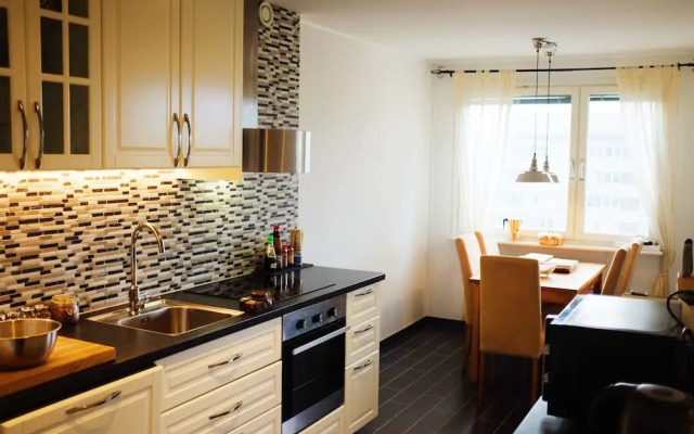 Central - 2 Bedroom Apartment