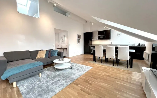 Elegant Apartment in the Heart of the City