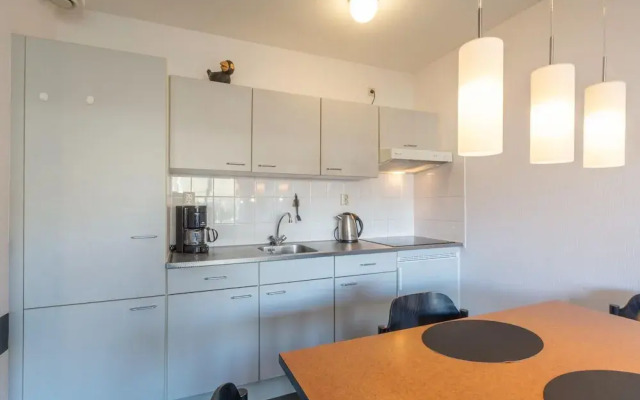 Spacious Holiday Apartment for 4 People