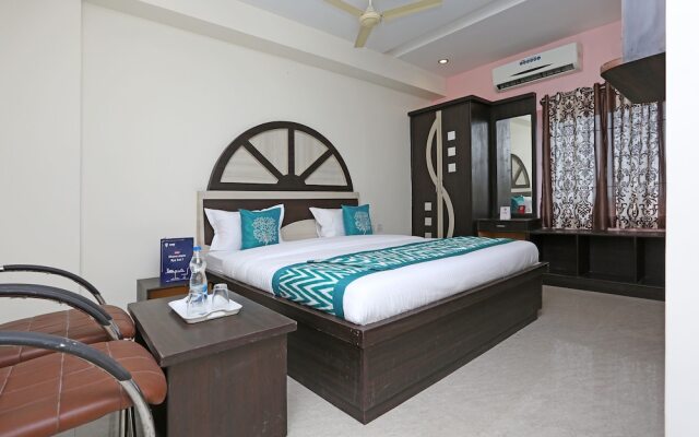 OYO 10188 Hotel DS Grand Inn